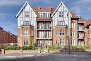 Knole Road Front- click for photo gallery